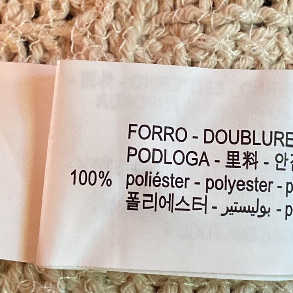 NWT. Zara Ecru Crochet Lace Crop Top. Size M. - Picture 9 of 11